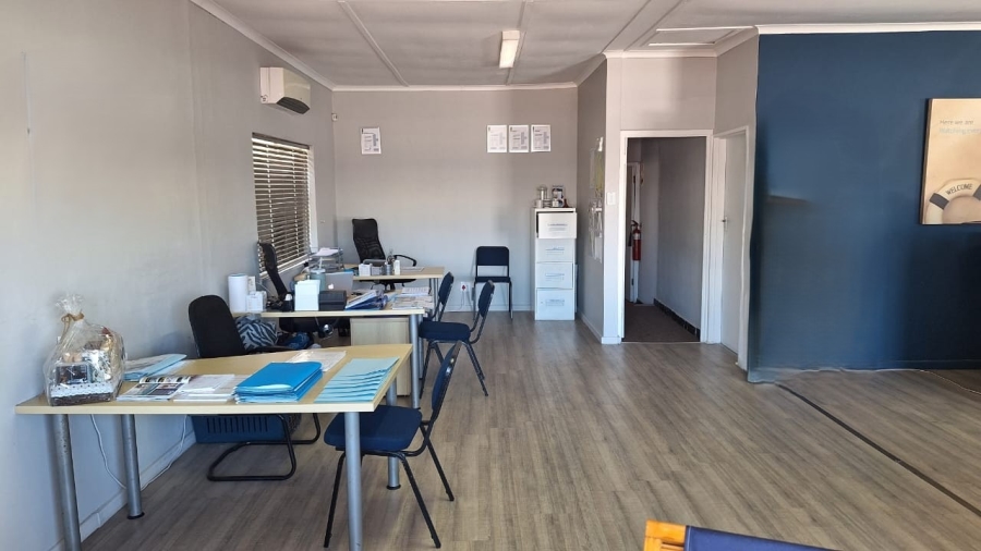 Commercial Property for Sale in Laaiplek Western Cape
